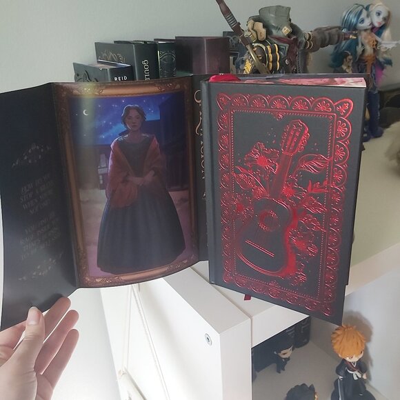 Owlcrate Special Edition of Salvacion by Sandra Proudman - Picture 2 of 5